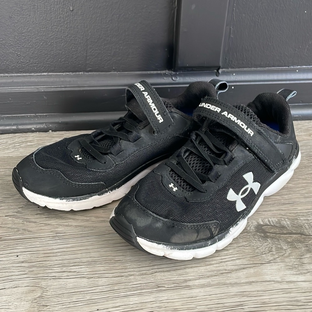 Under Armour Shoes 3Y